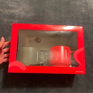 NWT Starbucks Festive Red and Green Mug Duo set